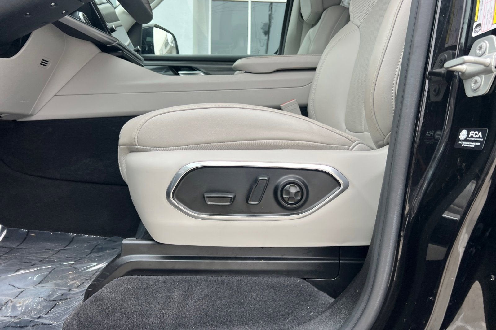 2023 Jeep Wagoneer Series III