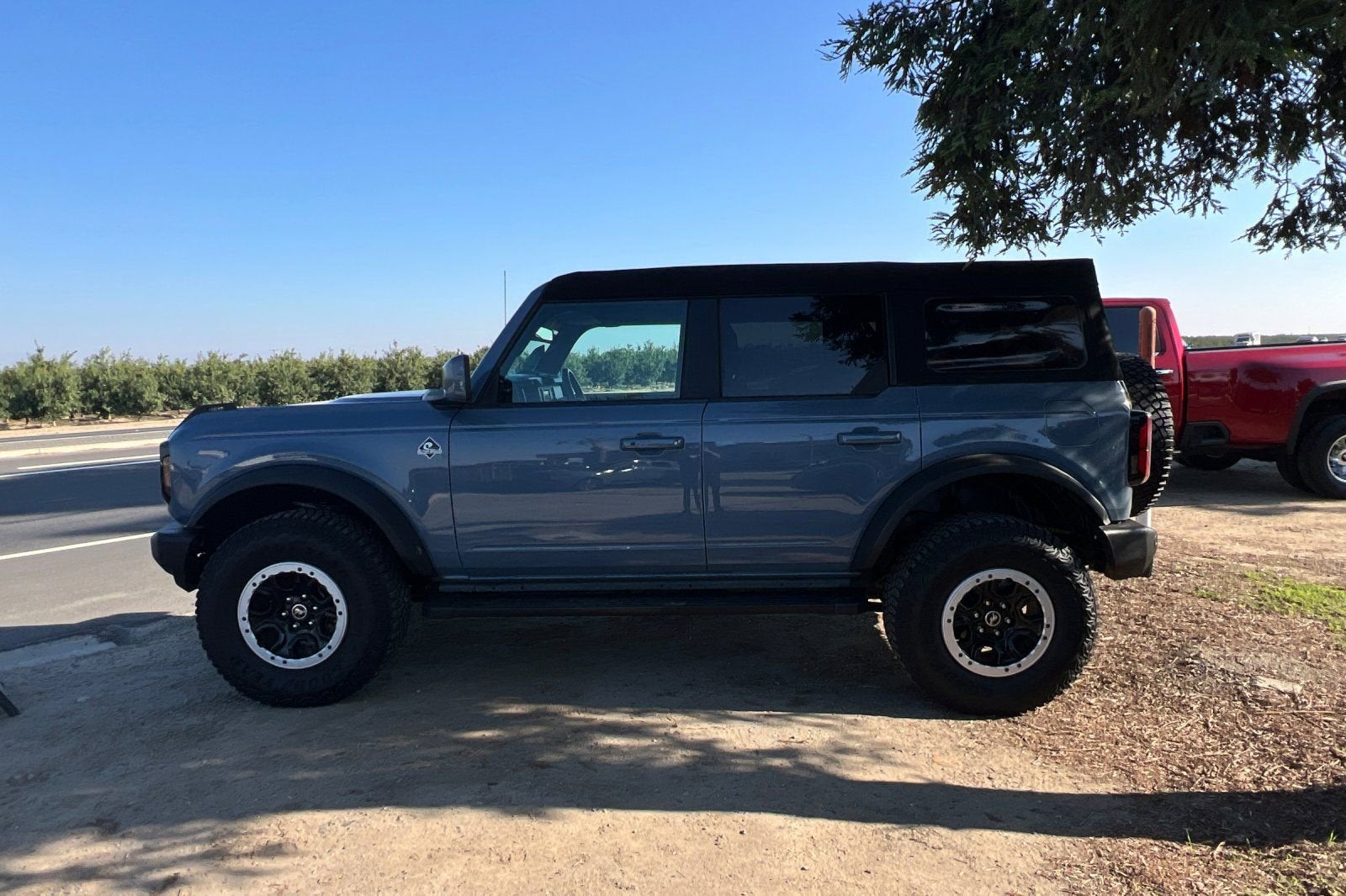 2023 Ford Bronco Base