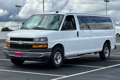 2020 Chevrolet Express Passenger 3500 1LT
