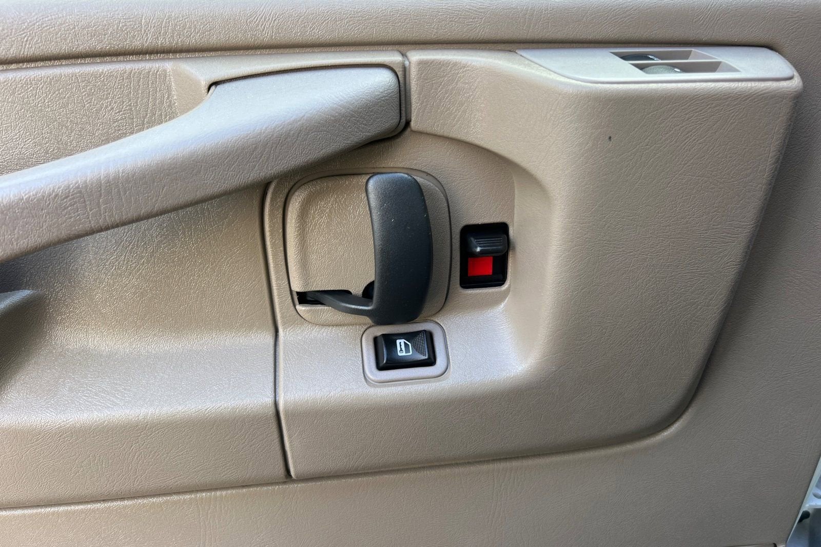 2015 Chevrolet Express Cutaway 4500 G4500