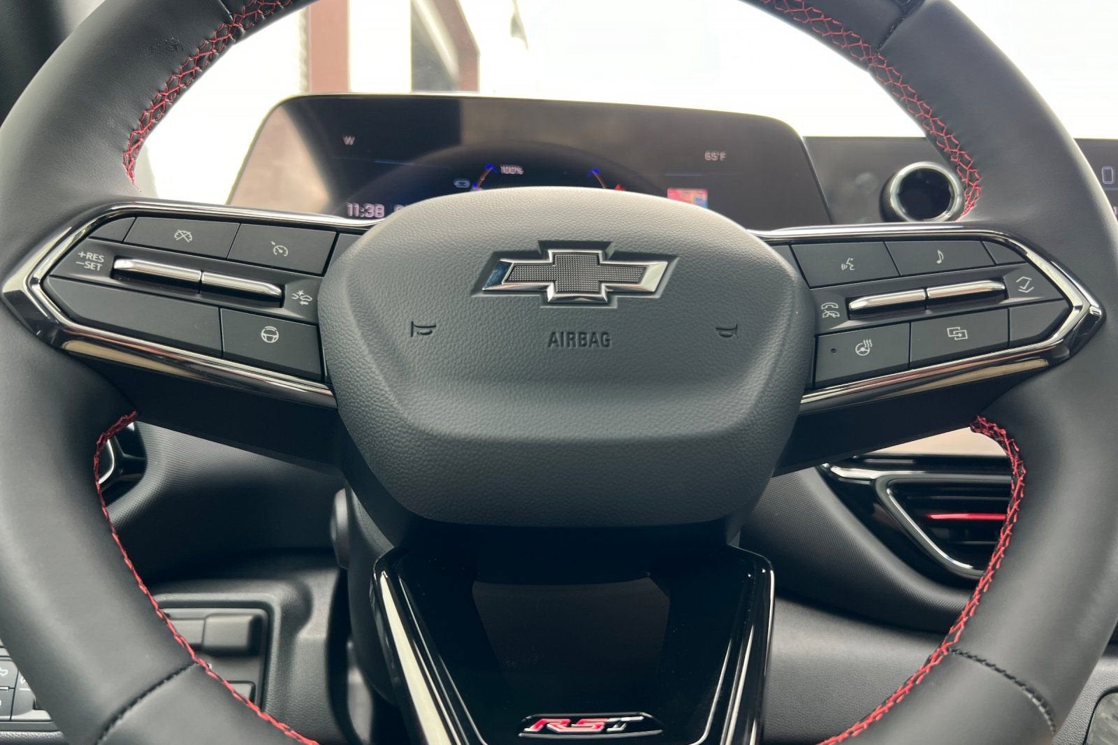 2025 Chevrolet Silverado EV RST - Max Range