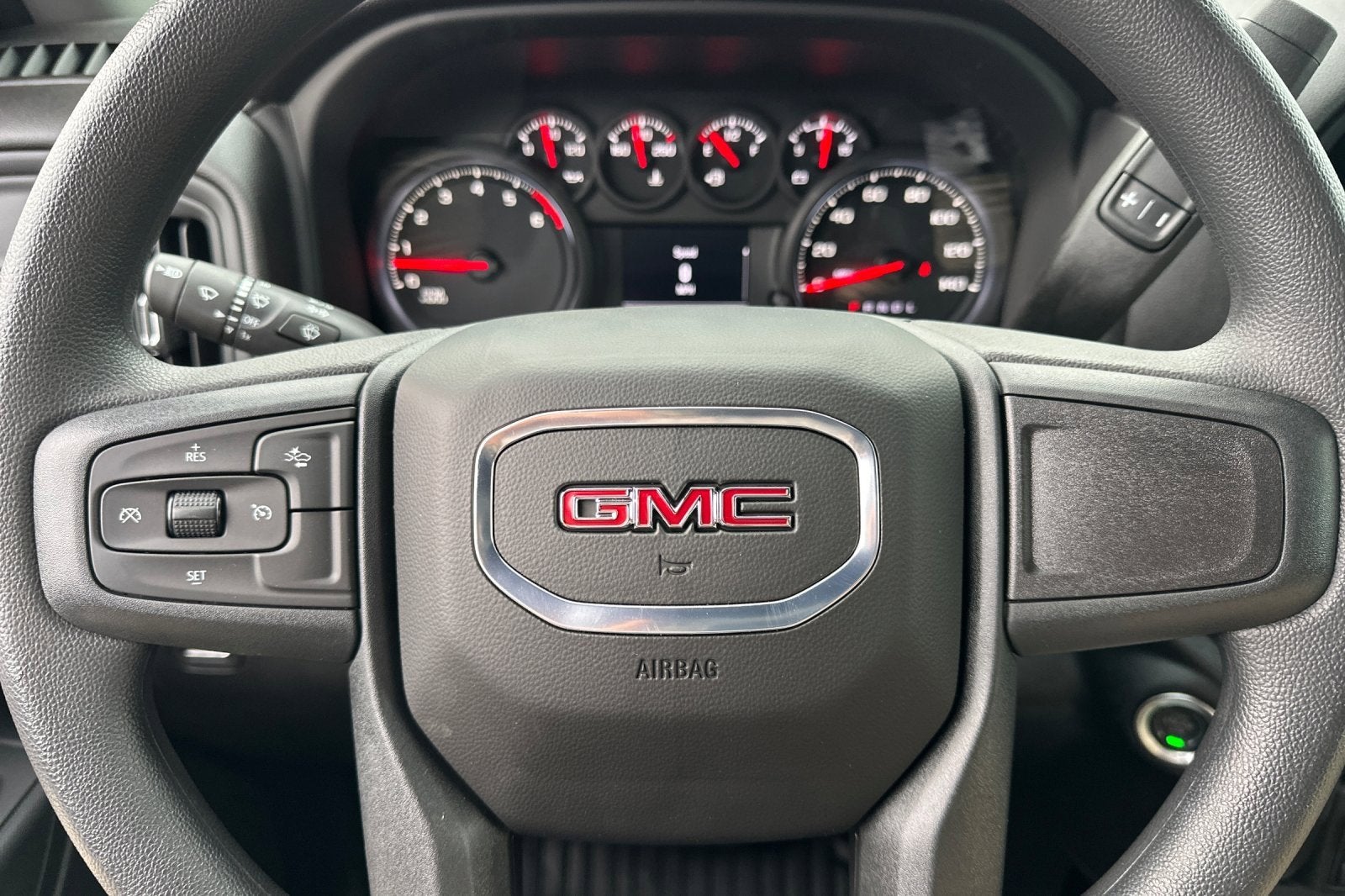 2025 GMC Sierra 2500 HD Pro