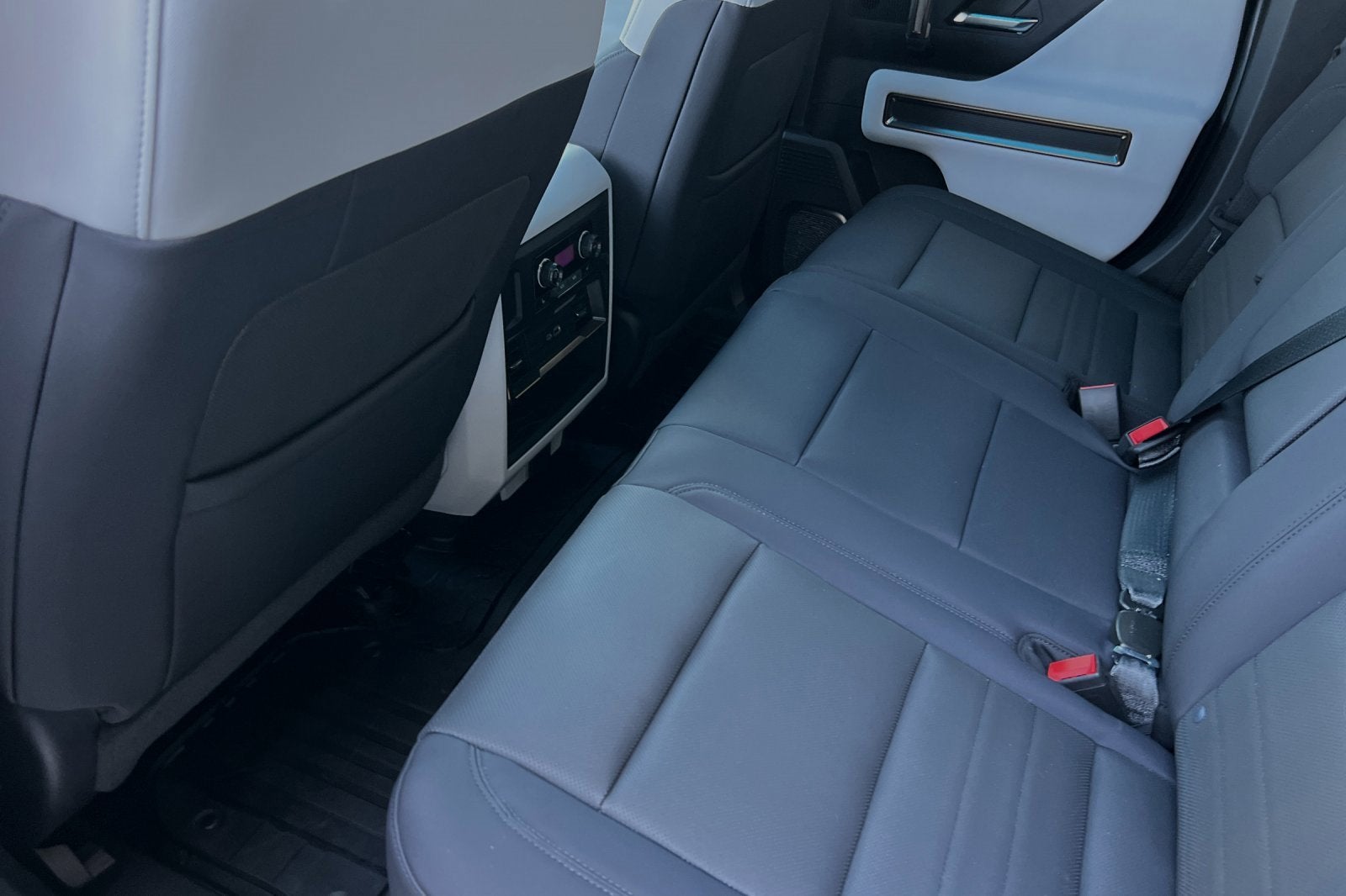 2024 GMC HUMMER EV SUV 2X