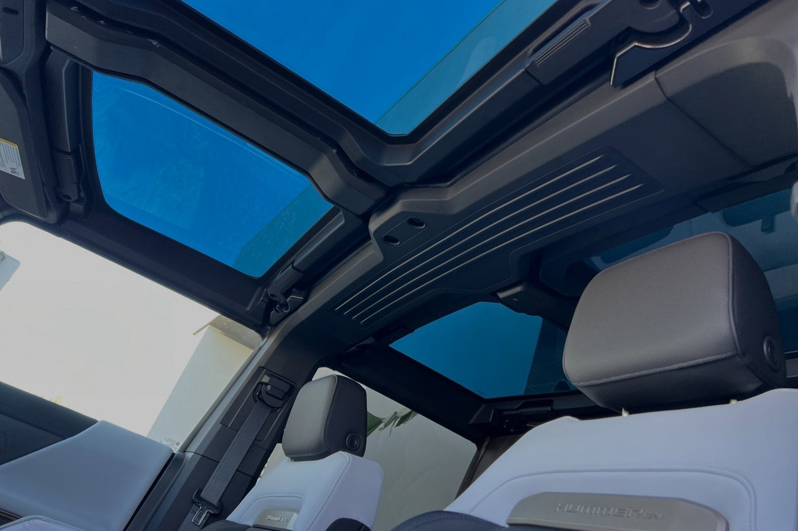 2024 GMC HUMMER EV SUV 2X