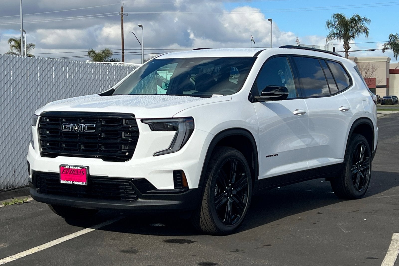 2026 GMC Acadia Elevation