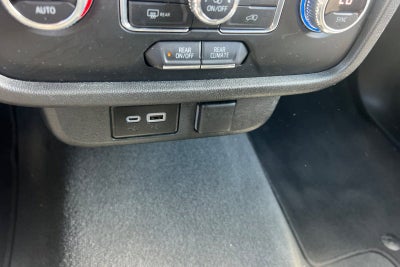 2022 GMC Yukon SLE