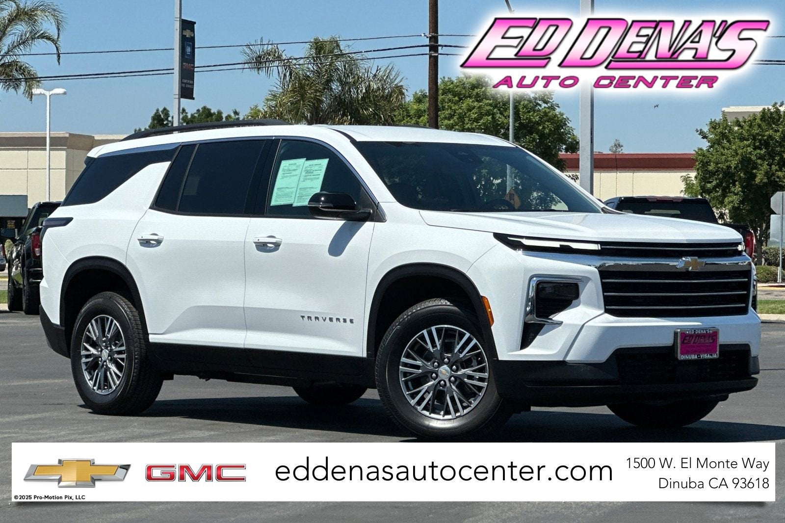 2026 Chevrolet Traverse FWD LT's photo