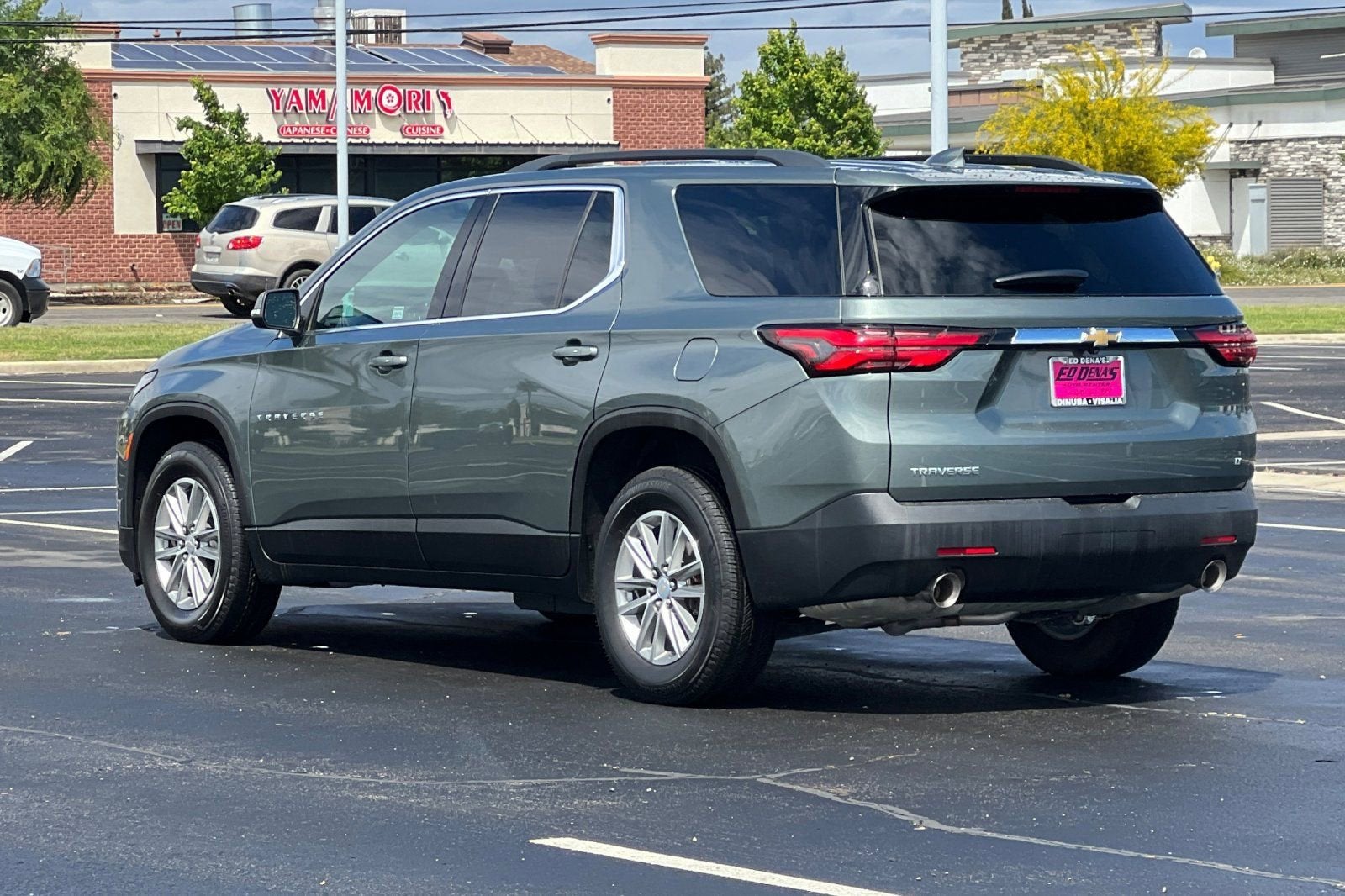 2023 Chevrolet Traverse LT Cloth