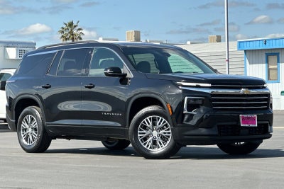 2025 Chevrolet Traverse LT
