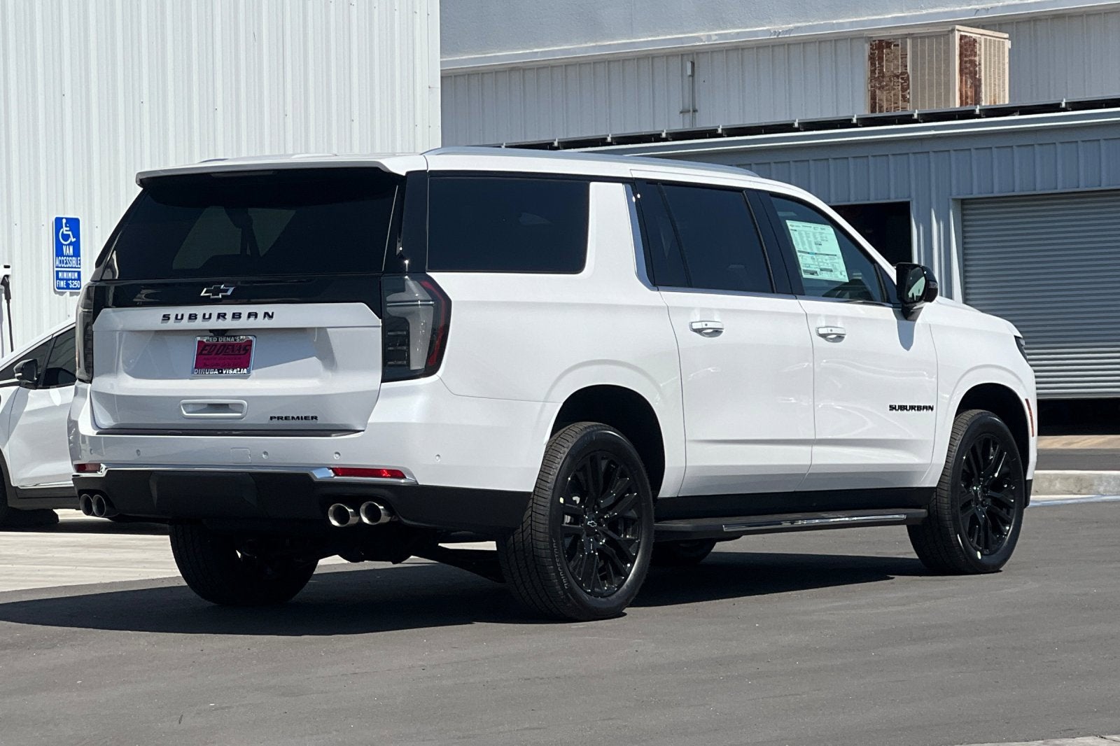 2025 Chevrolet Suburban Premier