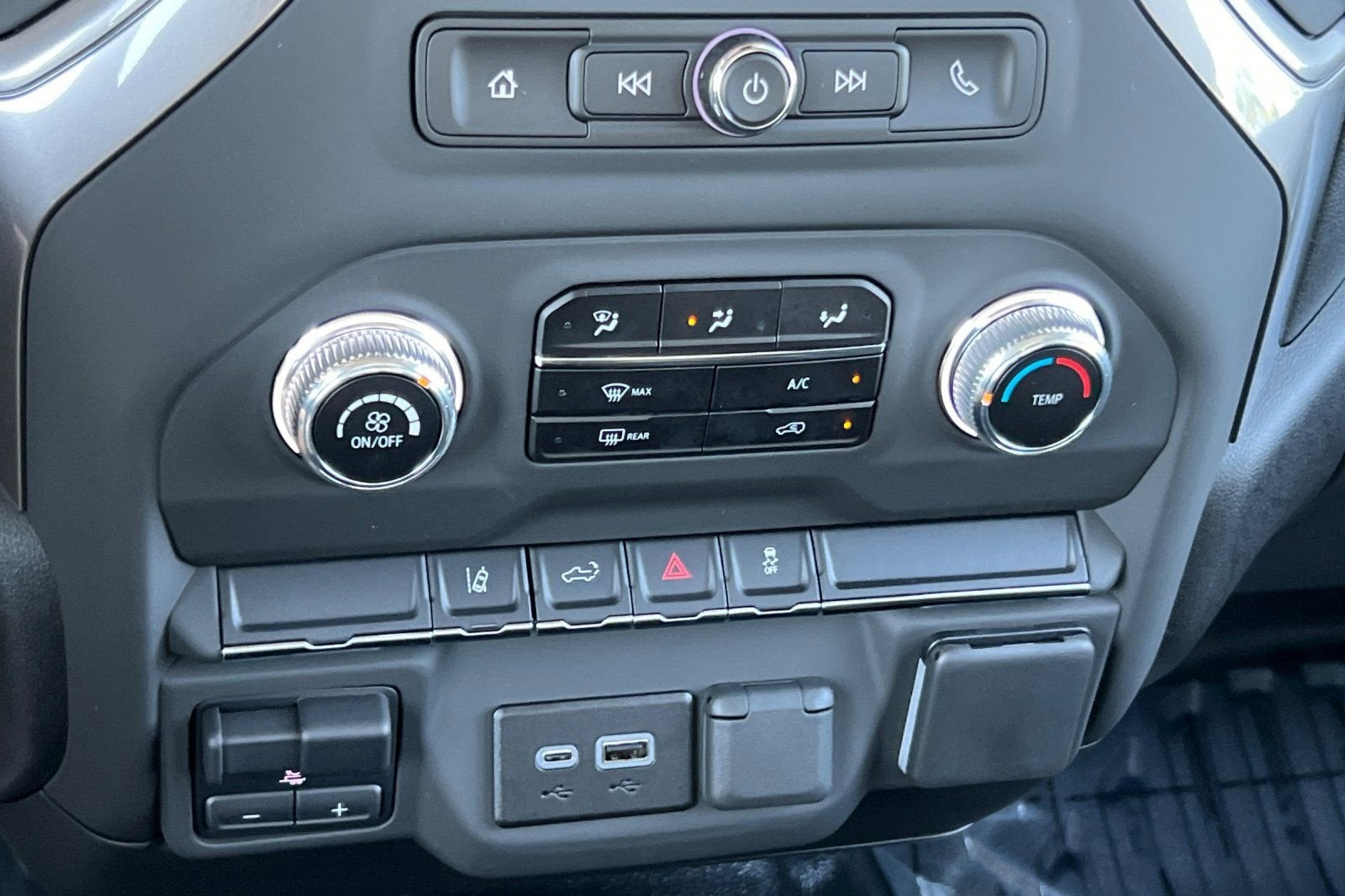 2025 GMC Sierra 2500 HD Pro