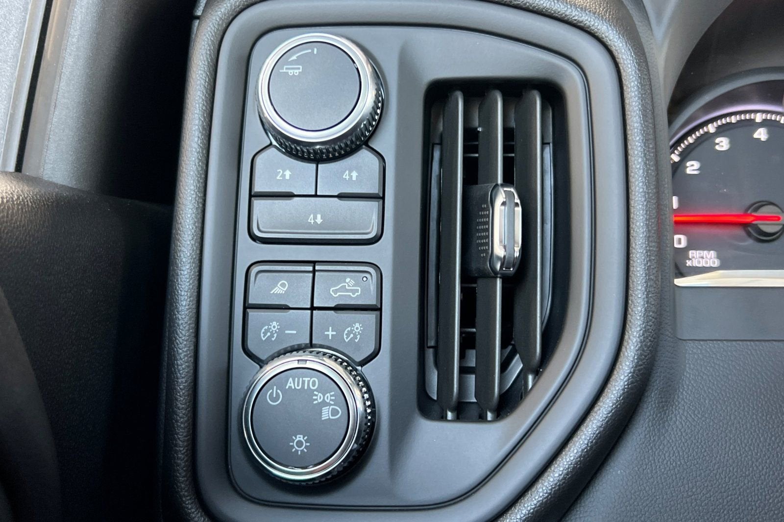 2025 GMC Sierra 2500 HD Pro