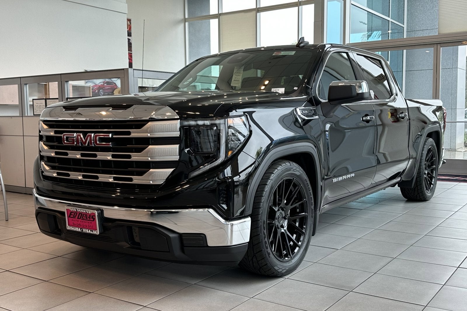 2026 GMC Sierra 1500 SLE