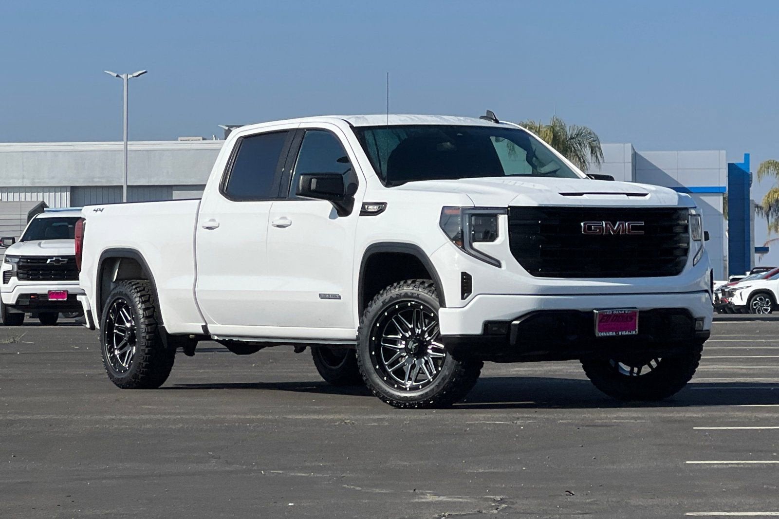 2023 GMC Sierra 1500 Elevation