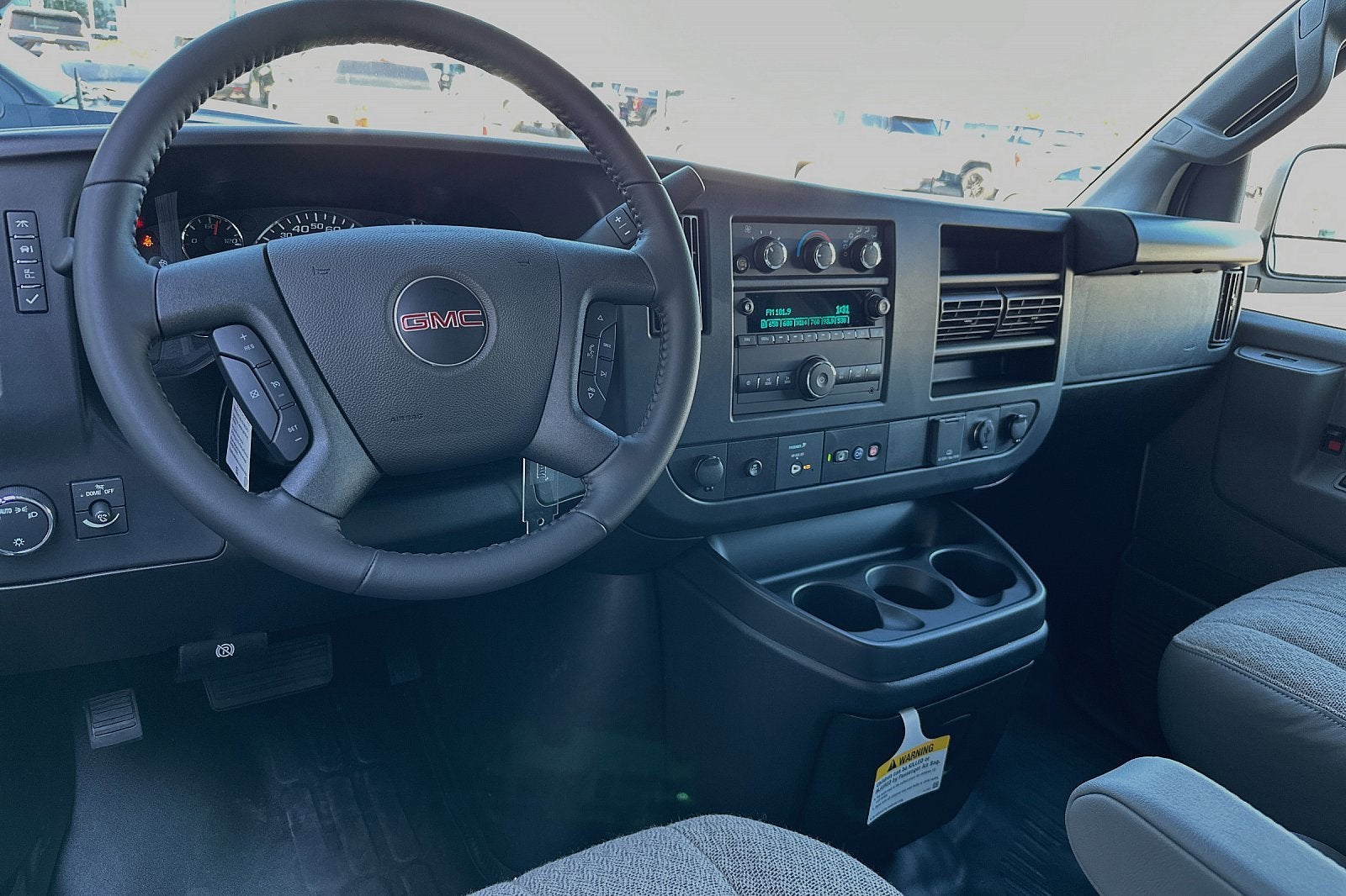 2023 GMC Savana Cargo 2500 Work Van