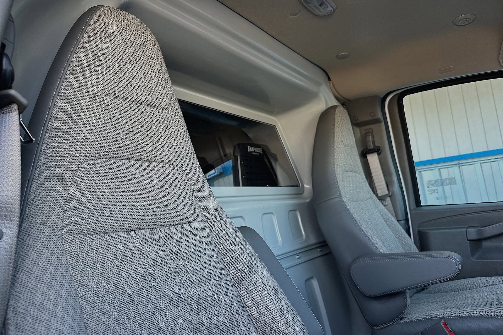 2023 GMC Savana Cargo 2500 Work Van