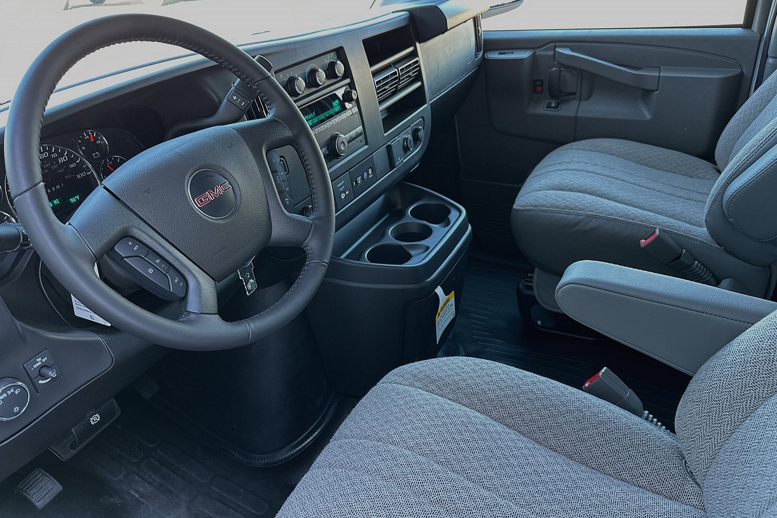 2023 GMC Savana Cargo 2500 Work Van