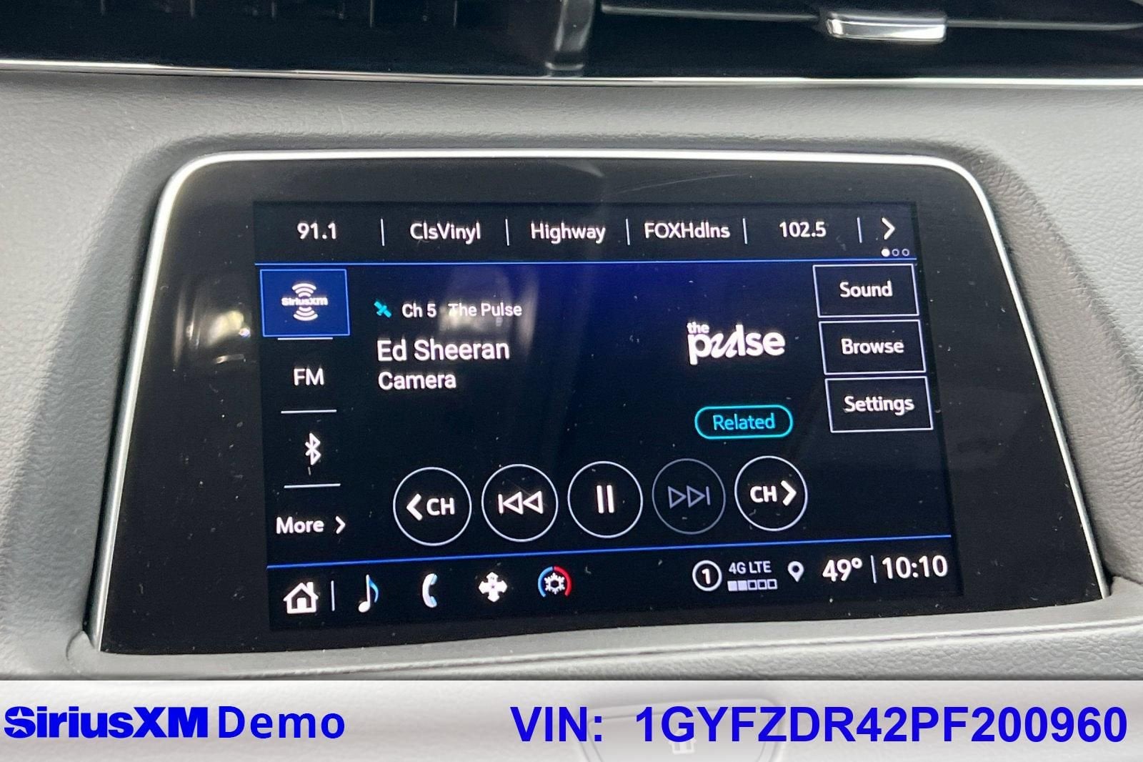 2023 Cadillac XT4 Premium Luxury