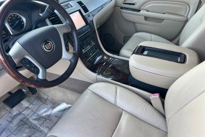 2014 Cadillac Escalade Luxury