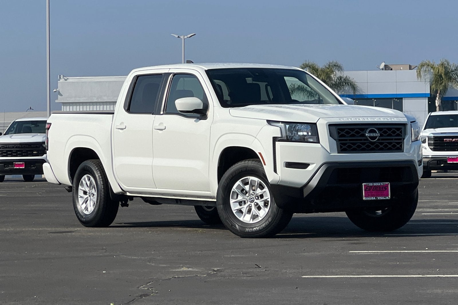 2024 Nissan Frontier SV