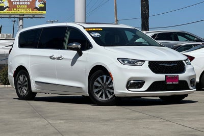 2023 Chrysler Pacifica Hybrid Limited