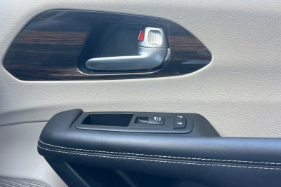 2023 Chrysler Pacifica Hybrid Limited