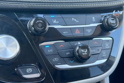 2023 Chrysler Pacifica Hybrid Limited