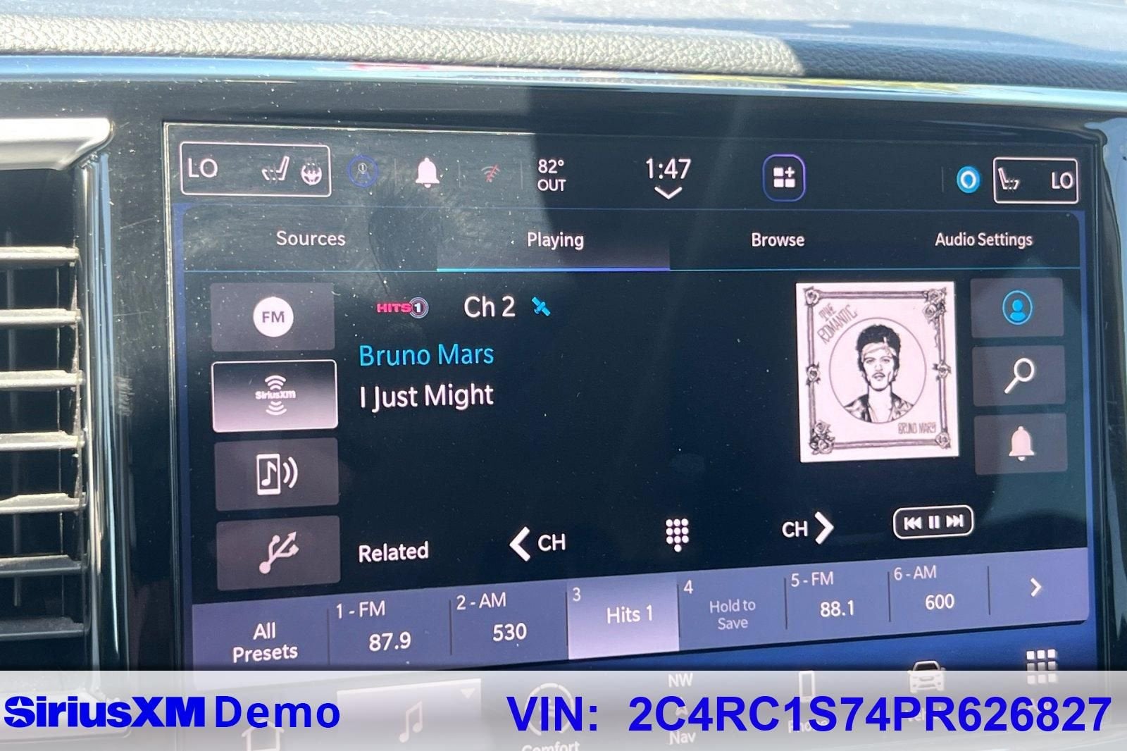 2023 Chrysler Pacifica Hybrid Limited