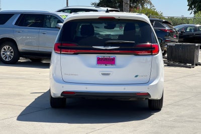 2023 Chrysler Pacifica Hybrid Limited