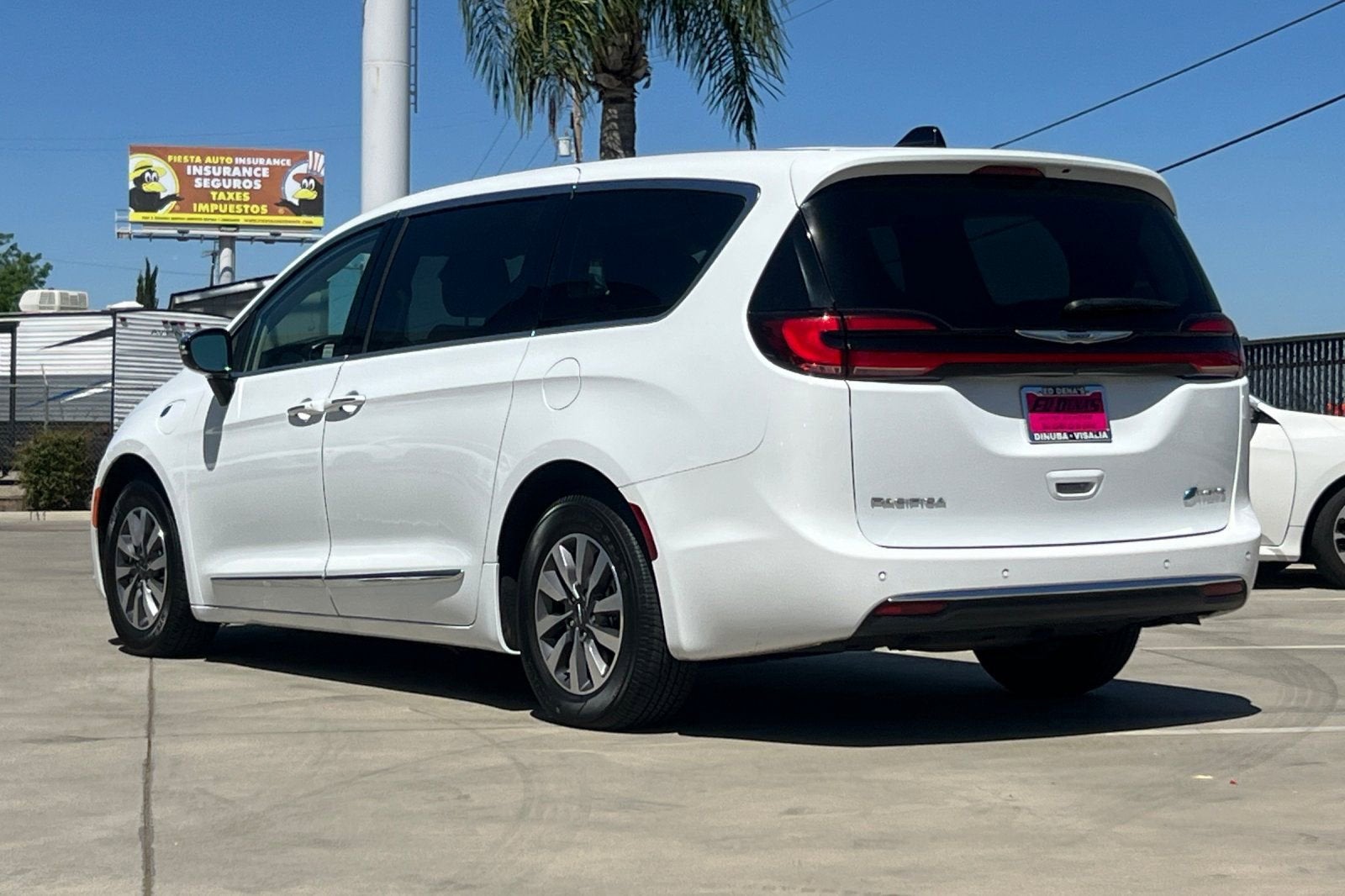 2023 Chrysler Pacifica Hybrid Limited