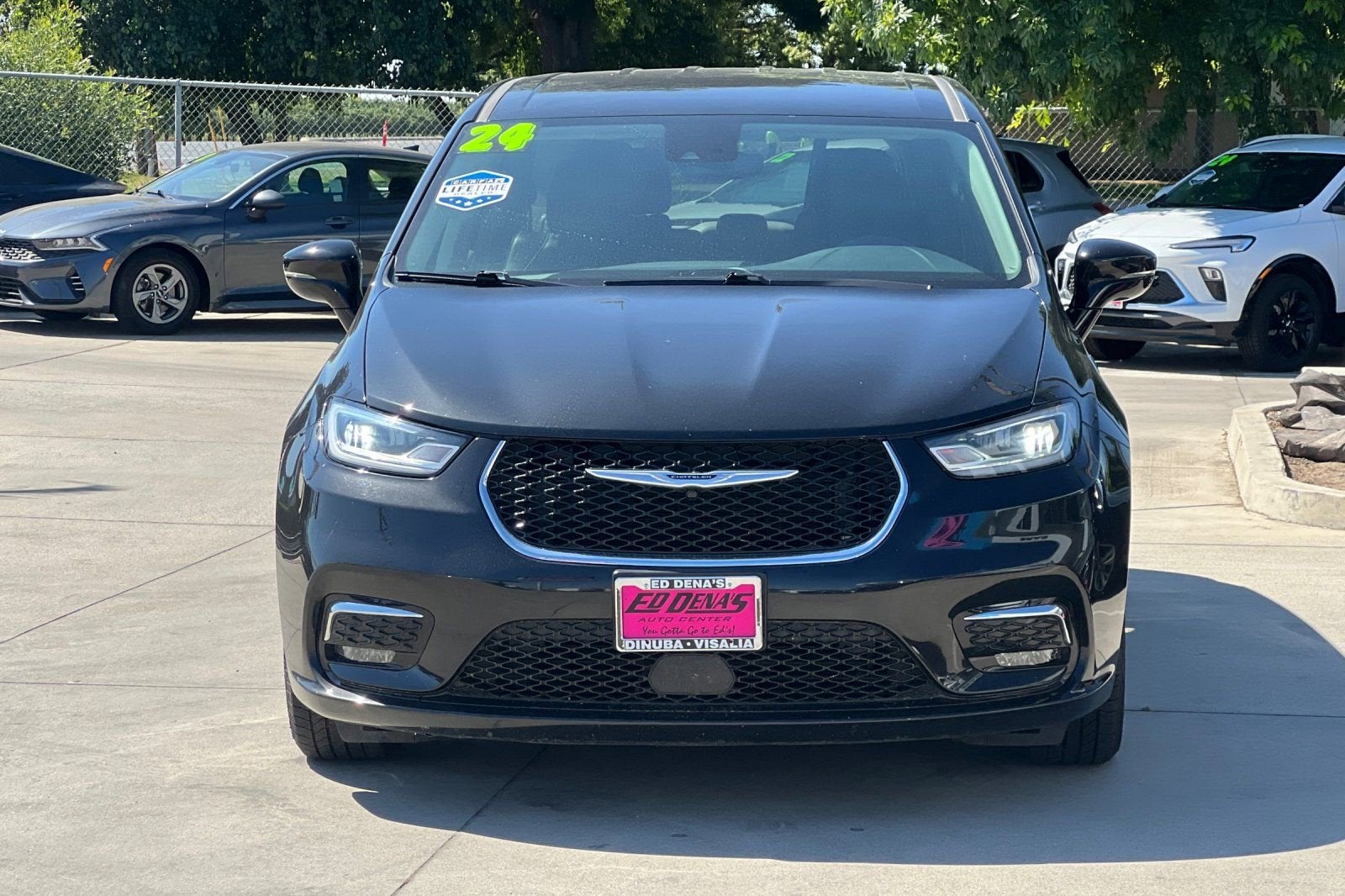 2024 Chrysler Pacifica Hybrid Select