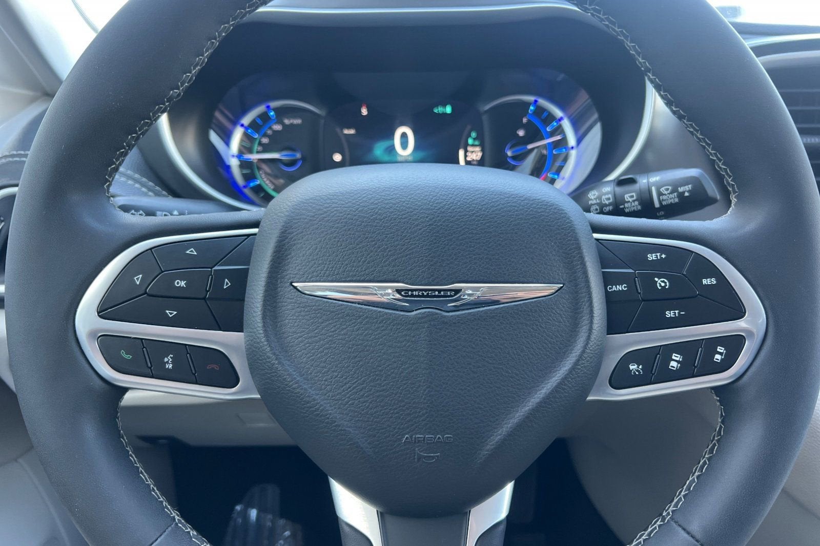 2024 Chrysler Pacifica Hybrid Select