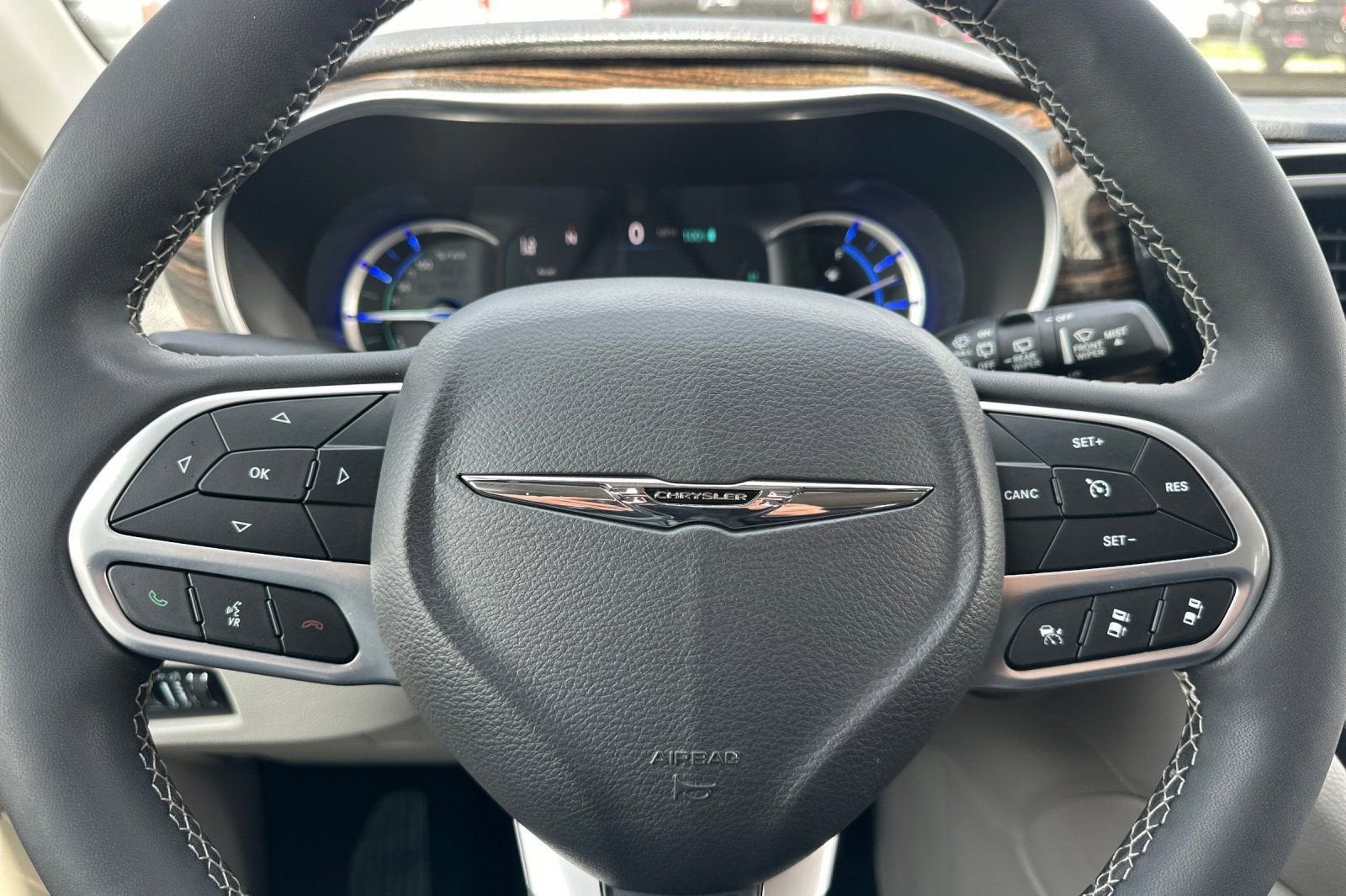 2023 Chrysler Pacifica Hybrid Limited