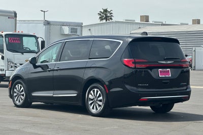 2023 Chrysler Pacifica Hybrid Limited