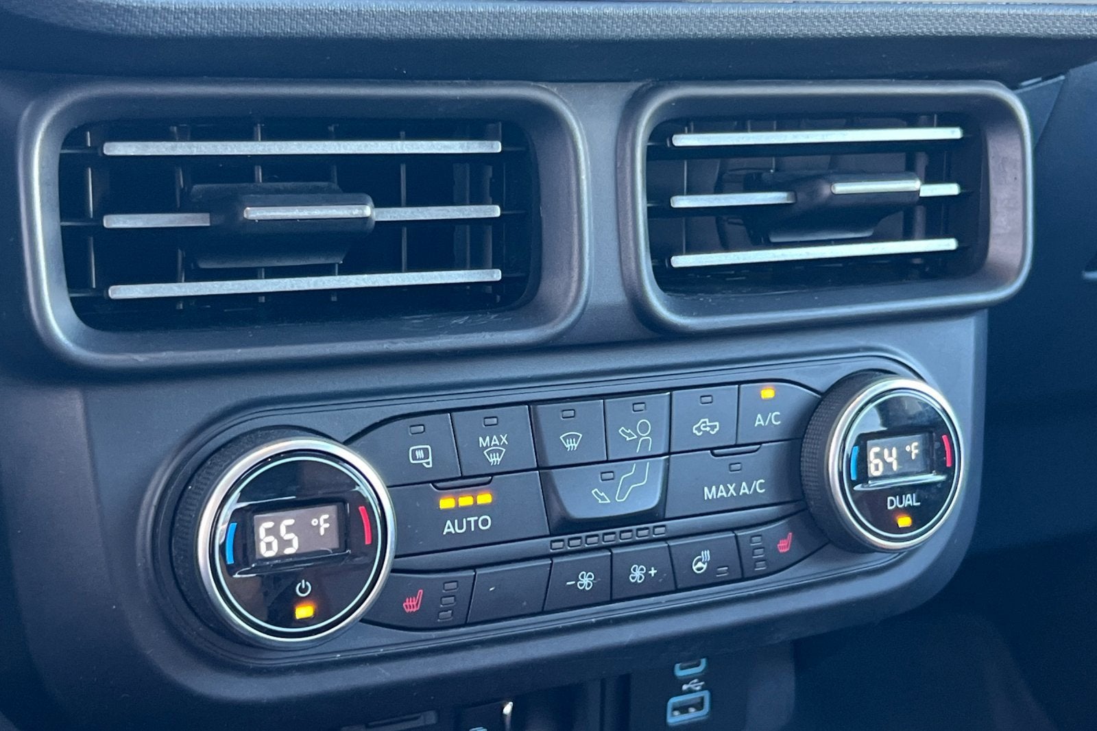 2022 Ford Maverick XL