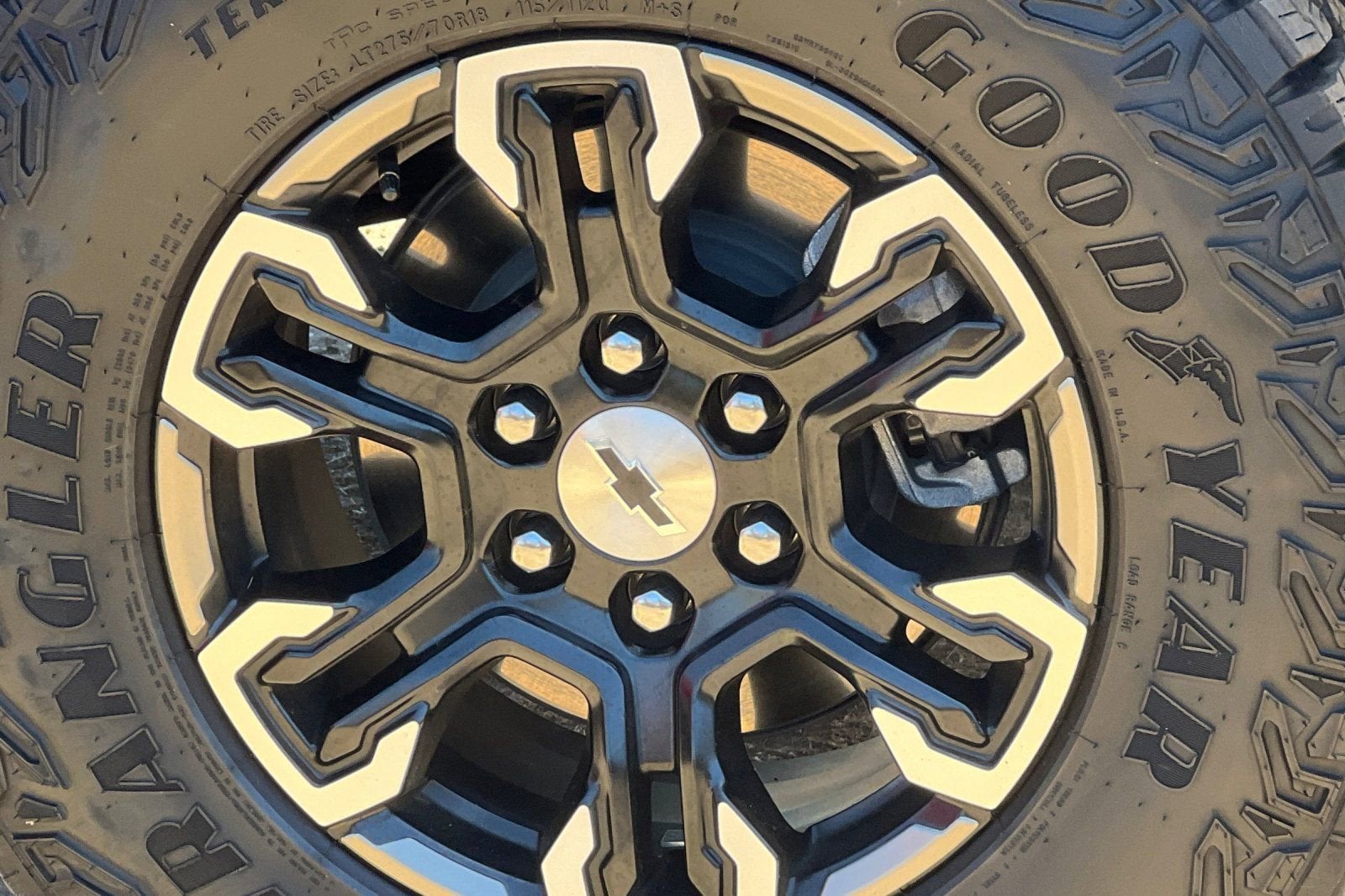 2025 Chevrolet Silverado 1500 ZR2