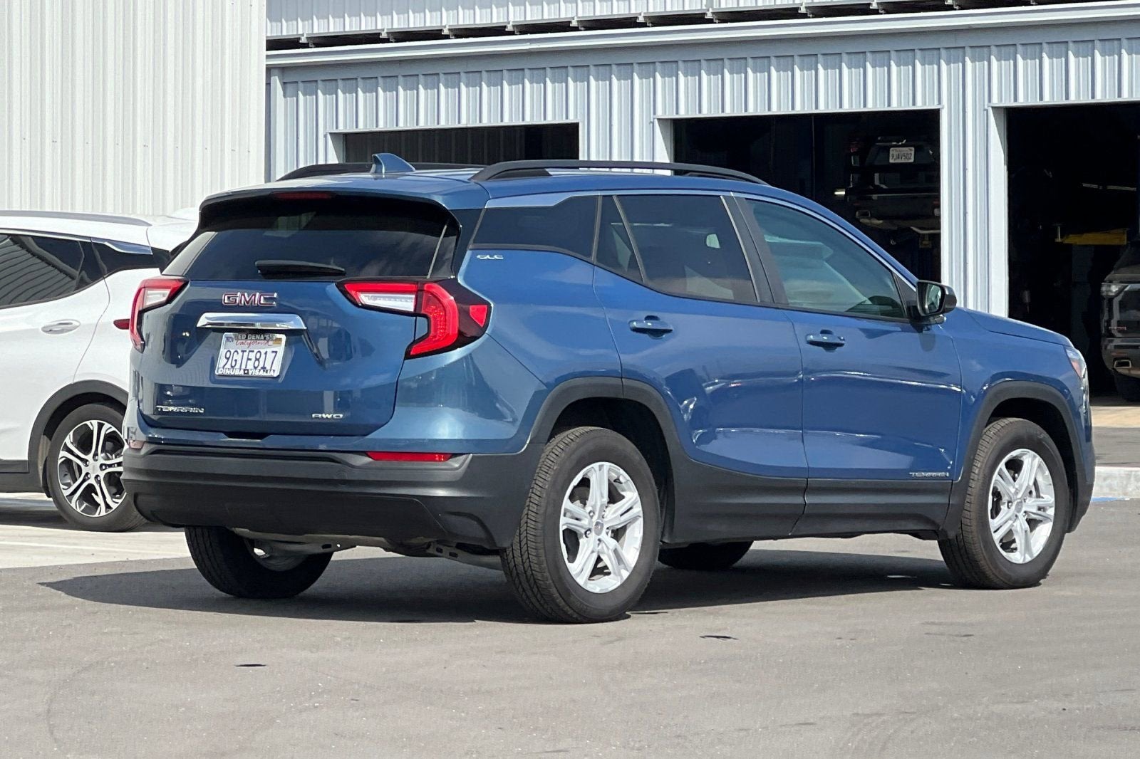 2024 GMC Terrain SLE