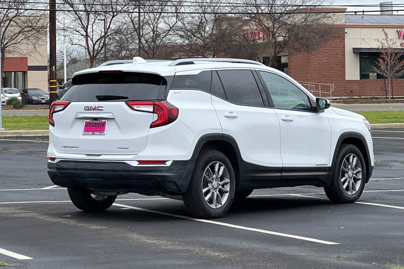 2024 GMC Terrain SLT