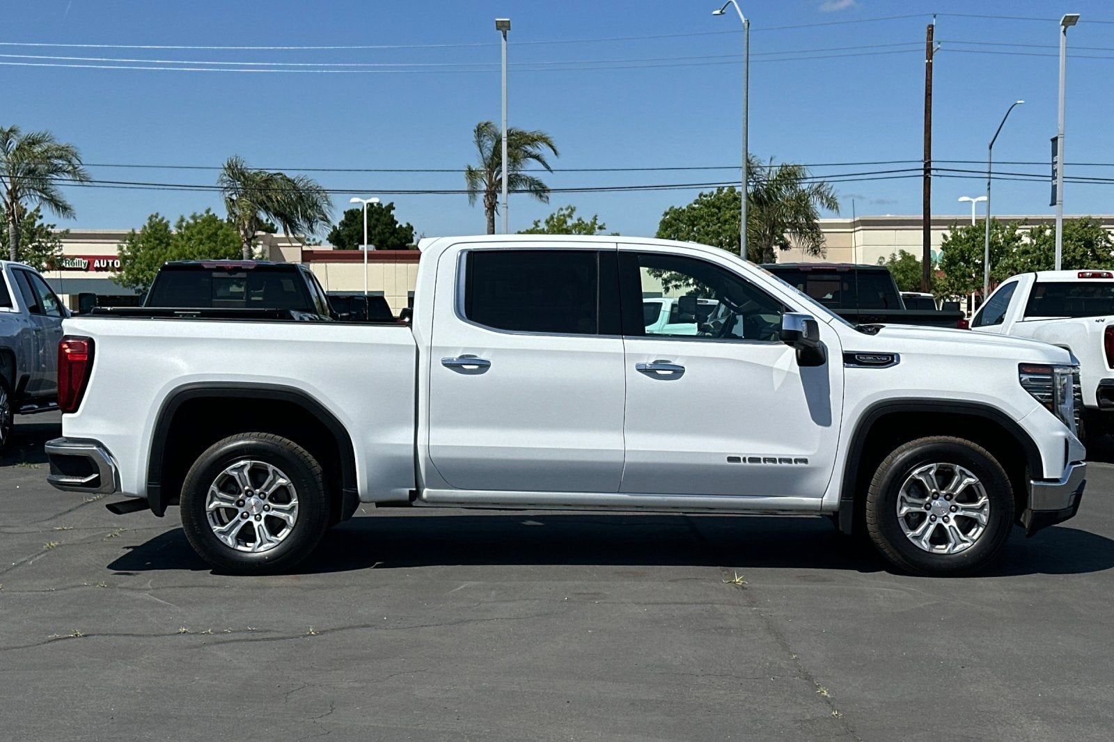 2024 GMC Sierra 1500 SLT