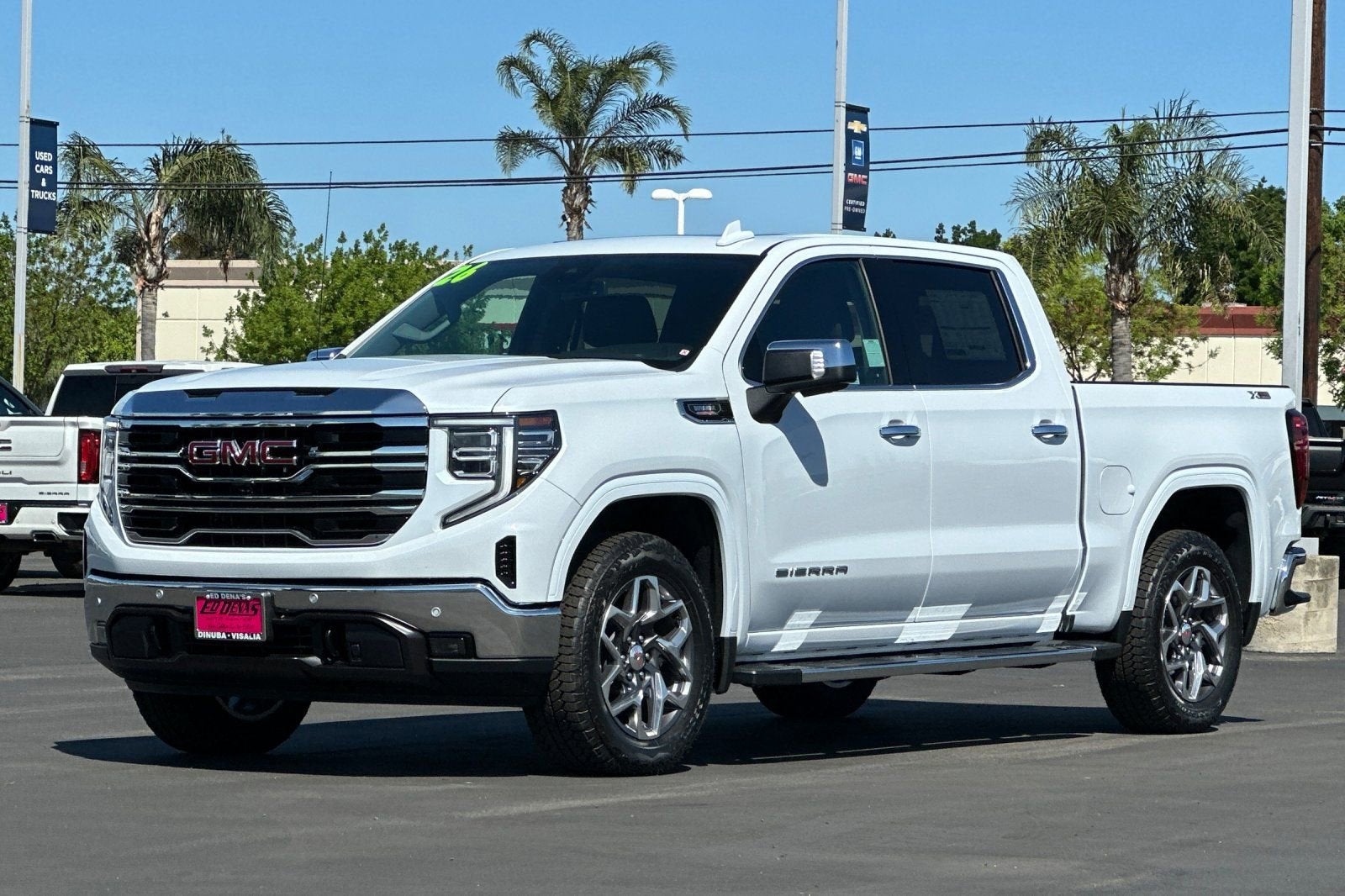2026 GMC Sierra 1500 SLT