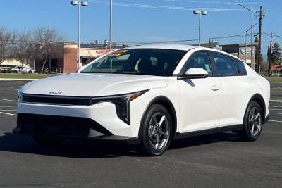 2025 Kia K4 LXS