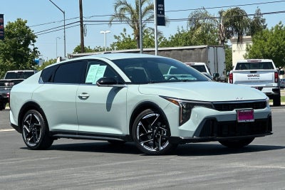 2025 Kia K4 GT-Line