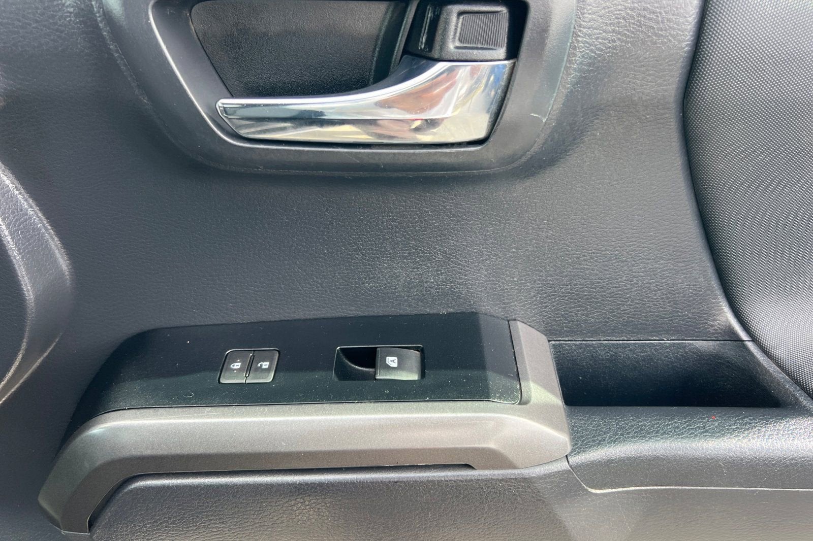 2023 Toyota Tacoma 2WD SR5