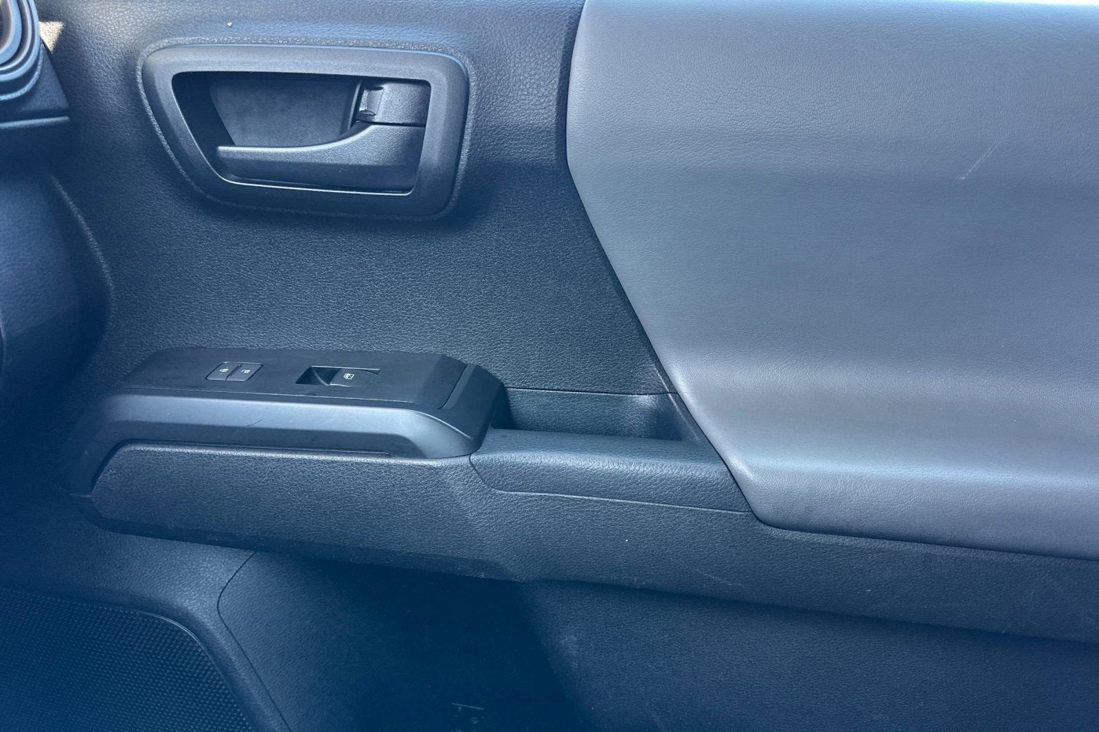 2021 Toyota Tacoma 2WD SR
