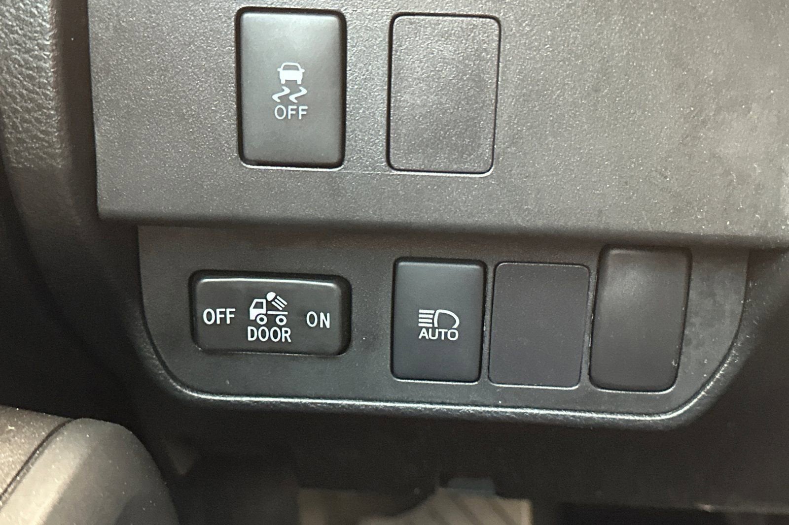 2021 Toyota Tacoma 2WD SR