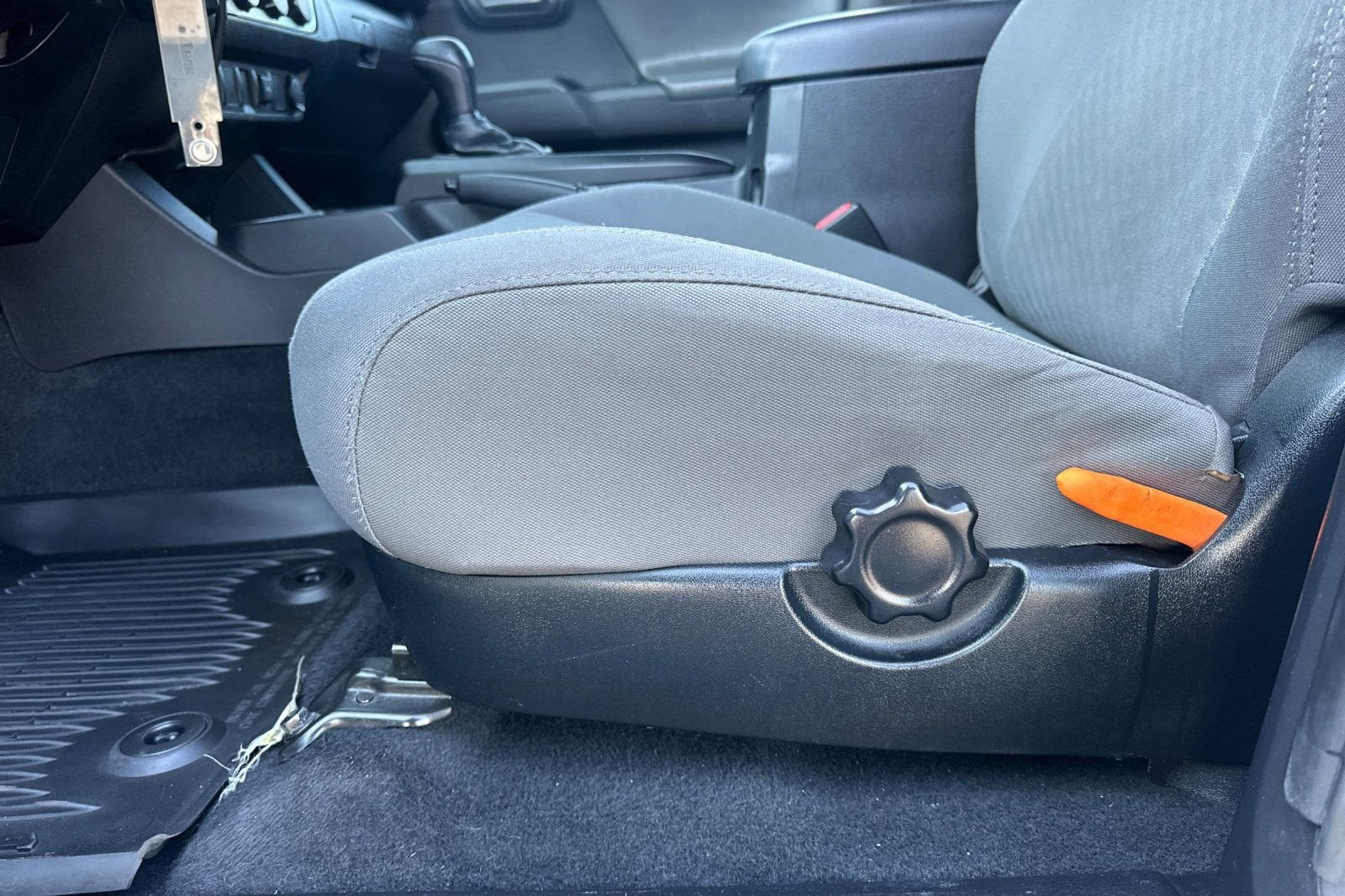 2022 Toyota Tacoma 2WD SR