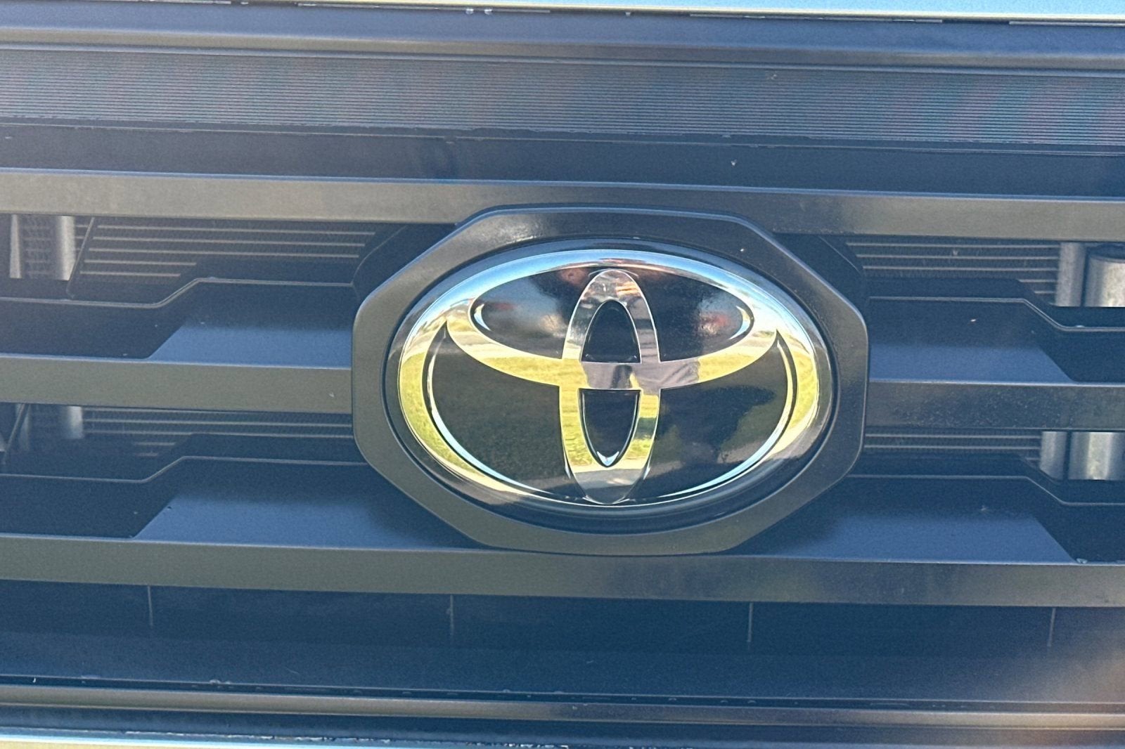 2022 Toyota Tacoma 2WD SR