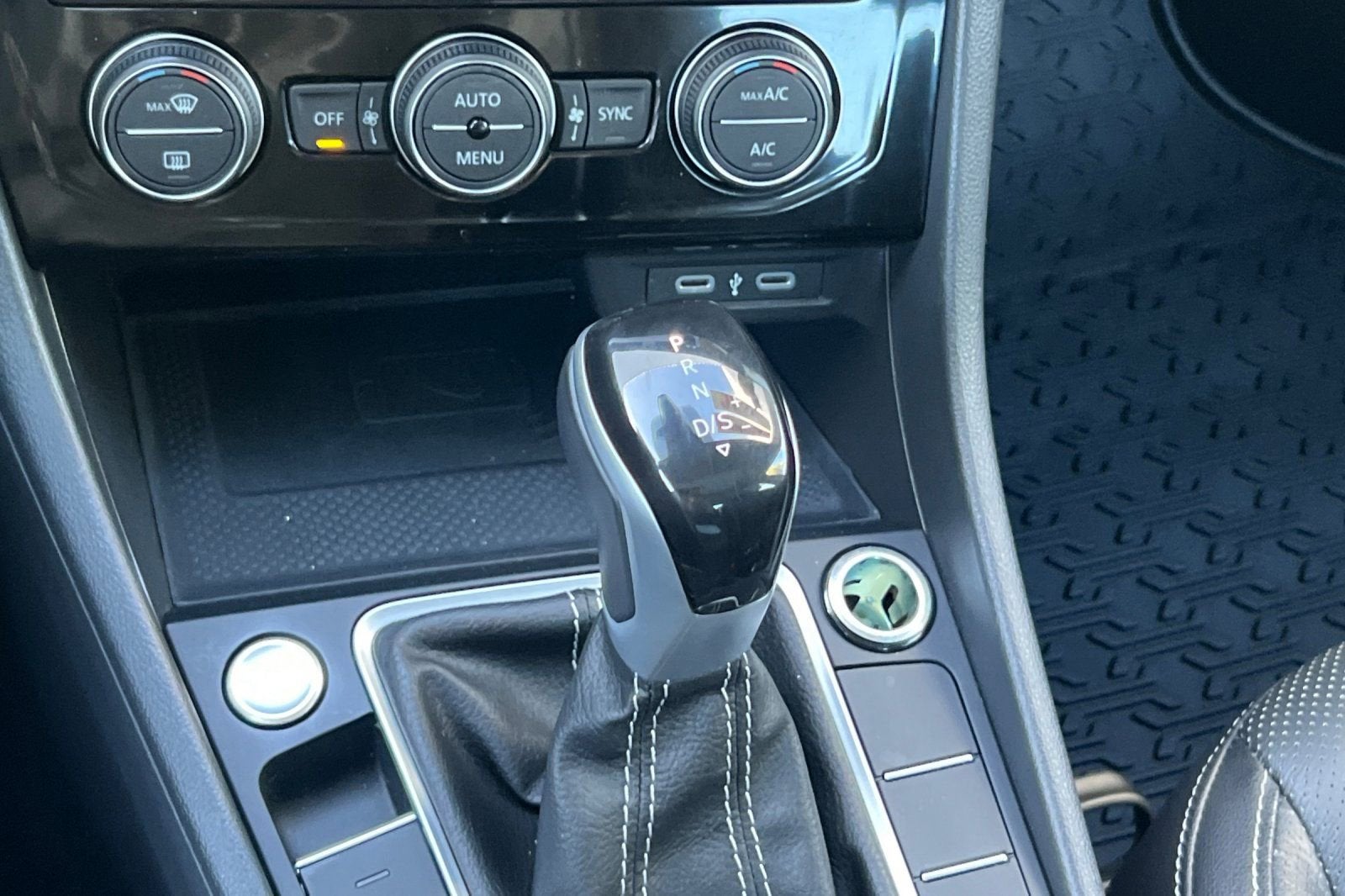 2024 Volkswagen Jetta SEL