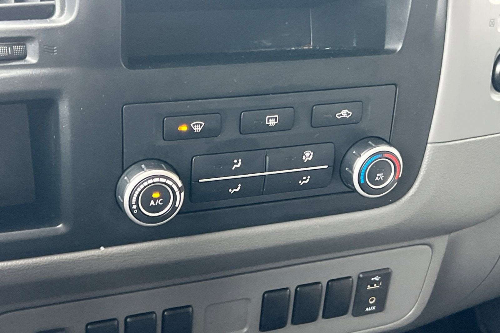 2018 Nissan NV Passenger NV3500 HD S