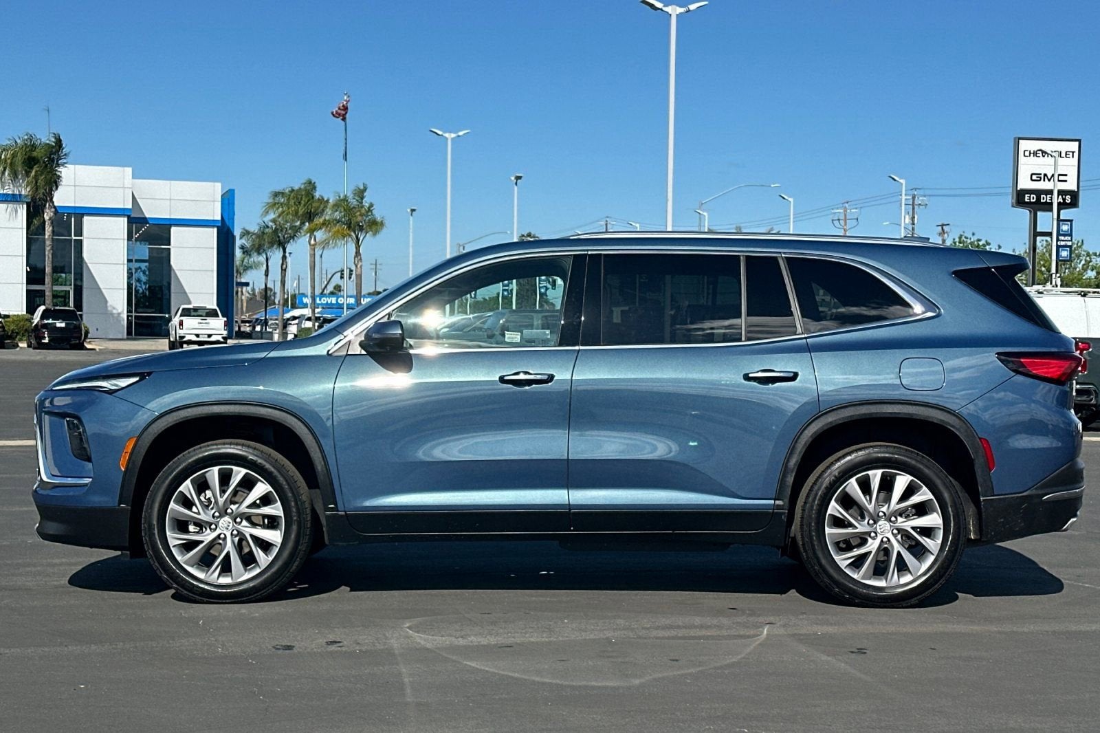 2025 Buick Enclave Preferred